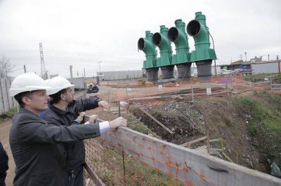 Cavan los pozos donde funcionar� la Estaci�n de Bombeo de Lomas