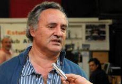 Salazar anunci� que el Ministro de Producci�n llega la semana que viene con el subsidio para el puerto