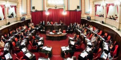 Senado bonaerense: corrigieron la pol�mica reforma a la Ley Org�nica de las Municipalidades y pas� a Diputados