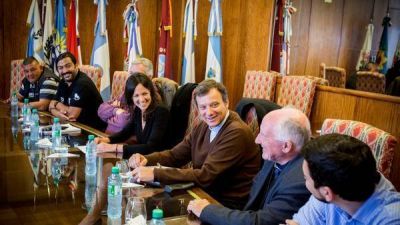 El Gobierno rechaza aumentar el bono para los beneficiarios de la AUH