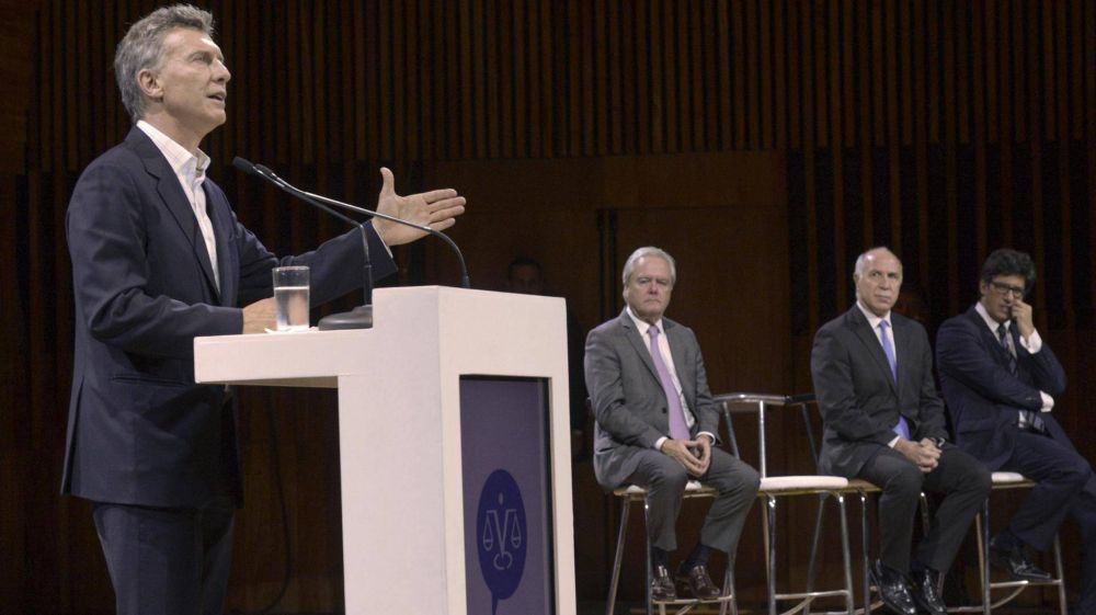 Mauricio Macri apura a la Justicia para que no lo acusen de pactar con Cristina Kirchner
