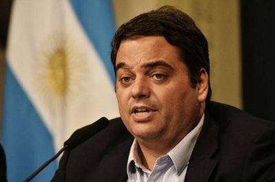 Triaca asegur� que la CGT aceptar�a que las empresas paguen el bono en cuotas