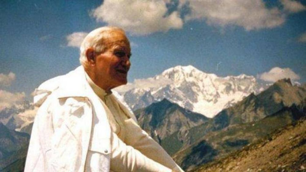 Francisco recuerda a Wojtyla: ejemplo para j�venes, enfermos y esposos