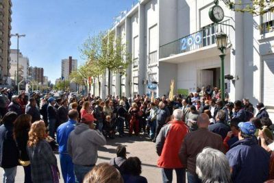 El SOEM, contra Mol�n: �Si buscan ro�a, la van a tener�