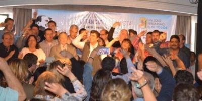 Intendentes, legisladores y dirigentes peronistas se reunieron en Sierra de la Ventana en la b�squeda de la unidad