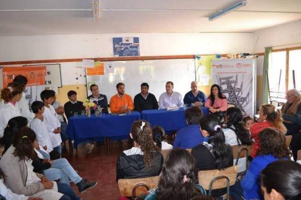 Rinc�n del Carmen: m�s obras de energ�a el�ctrica