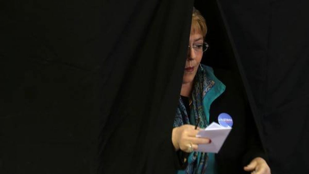 La alianza de Bachelet perda alcaldas clave en los comicios chilenos
