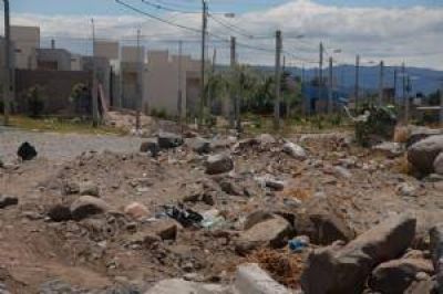Seguridad y limpieza para el 172 viviendas sur