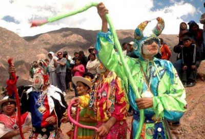 LEY DE NOCTURNIDAD: EL RADICALISMO IMPULSA INCORPORAR AL CARNAVAL EN UN CAP�TULO ESPECIAL
