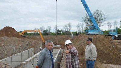 Infante supervis� el avance de la obra de desag�e del sector sur de la ciudad