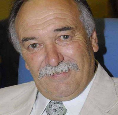 Hern�ndez quiere que se investigue la �corrupci�n kirchnerista�