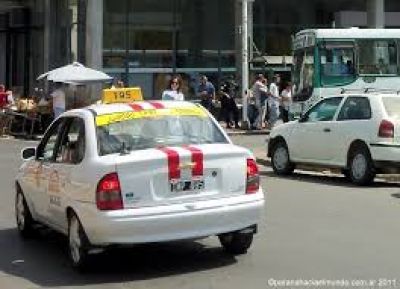 Alrededor de 500 taxis se movilizar�n ma�ana hacia la Municipalidad de Paran� 