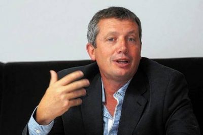 Monz� busca recuperar peso en la mesa bonaerense de la mano del Presupuesto