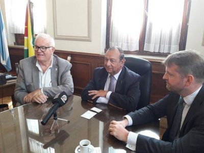 Pretenden invertir U$S 180 millones para generar energ�a e�lica en Reta