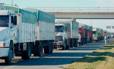 Camioneros levant� los bloqueos a las caleras en San Juan