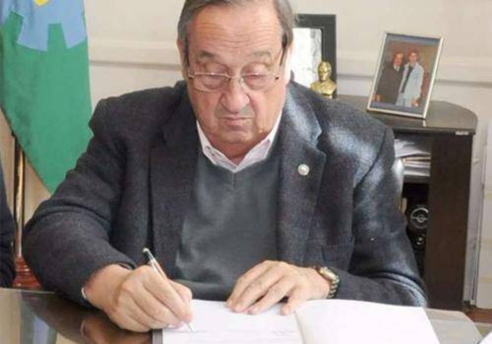 �Lunghi le copia los proyectos a la oposici�n?