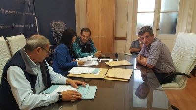 Licitan obras para mejorar la red local de agua