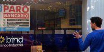 El viernes paran los bancarios