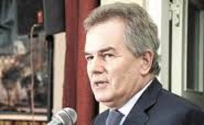 A pedido de Gay, la Provincia analiza otros edificios para instalar una Alcaid�a en Bah�a Blanca