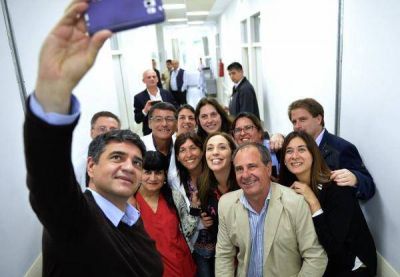 Vidal: �Despu�s de mucho tiempo, se hacen obras en m�s de 45 hospitales�