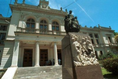 ATE pidi� terminar con la precarizaci�n en Educaci�n y reclam� el pase a planta de 11 mil trabajadores