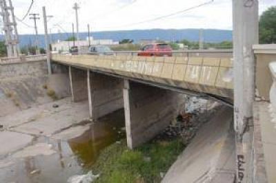 Vecinos del Barrio Alem piden alumbrado p�blico