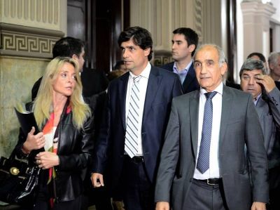 Posiciones encontradas: Primera reuni�n por el Presupuesto 2017 entre Lacunza y legisladores