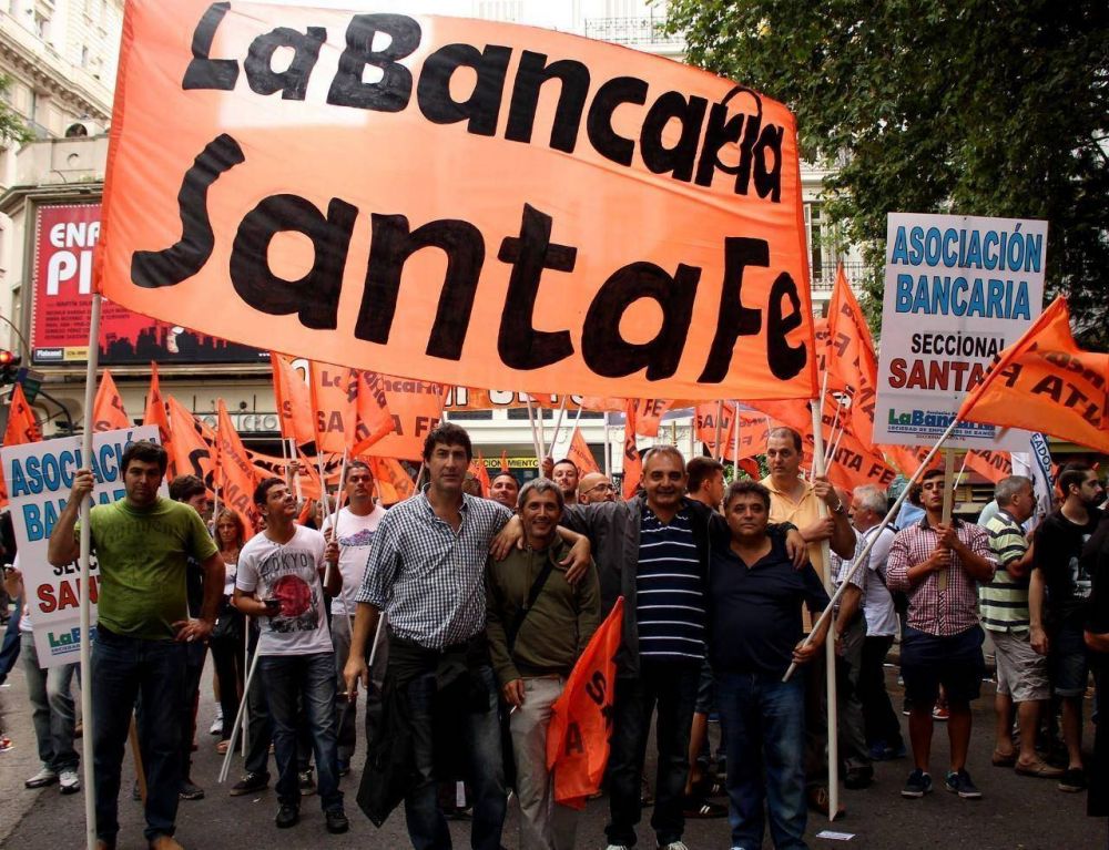 Trabajadores bancarios realizar�n un paro de 24 horas este viernes
