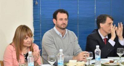 Jos� Urtubey: �La presi�n tributaria perjudica a la cadena agroindustrial�
