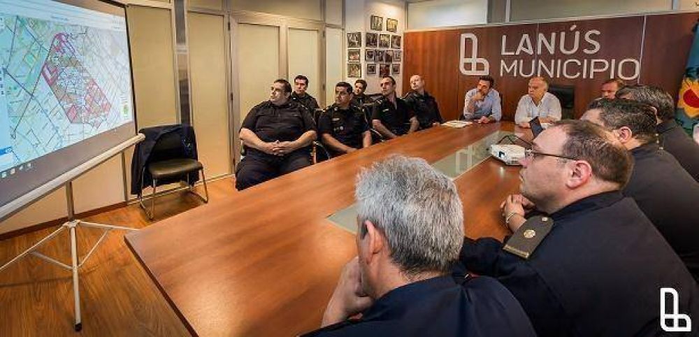 GRINDETTI PRESENT� NUEVA TECNOLOG�A PARA EL CONTROL DEL PATRULLAJE POLICIAL EN LAN�S