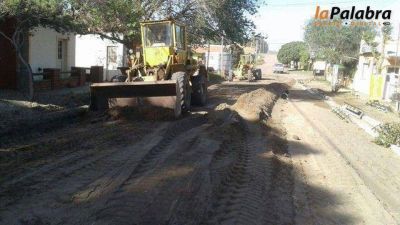 Construyen m�s de dos mil metros de cord�n cuneta en San Blas