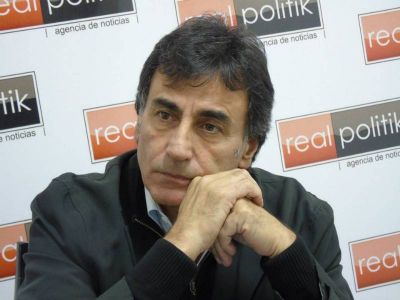 Eslaiman, sobre la posible renuncia de Cenz�n: �Lo vi m�s afuera que adentro�