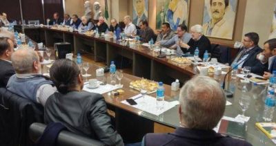 Venegas y Viviani reagrupan fuerzas
