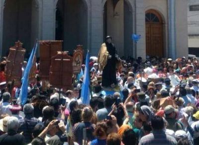 Una multitud dio gracias por Cura Brochero, santo