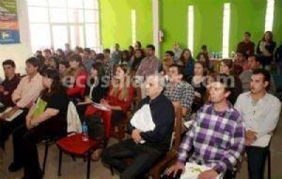 Ger�nimo Venegas presidi� el Encuentro de la Juventud