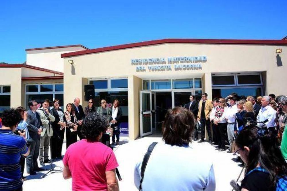 El Gobierno de la provincia inaugur� la primera residencia maternal