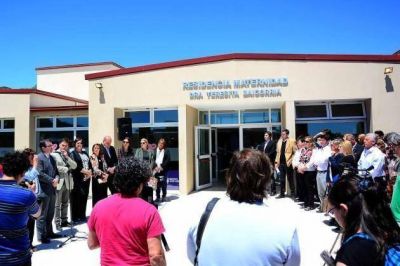 El Gobierno de la provincia inaugur� la primera residencia maternal