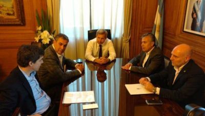 Cornejo se reuni� con Frigerio para definir detalles de Portezuelo