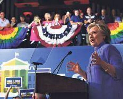 Hillary se acerca a la comunidad LGBT