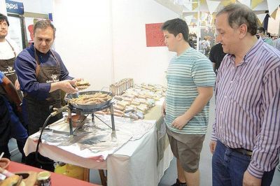 M�s de 30 mil personas visitaron la Expo Turismo