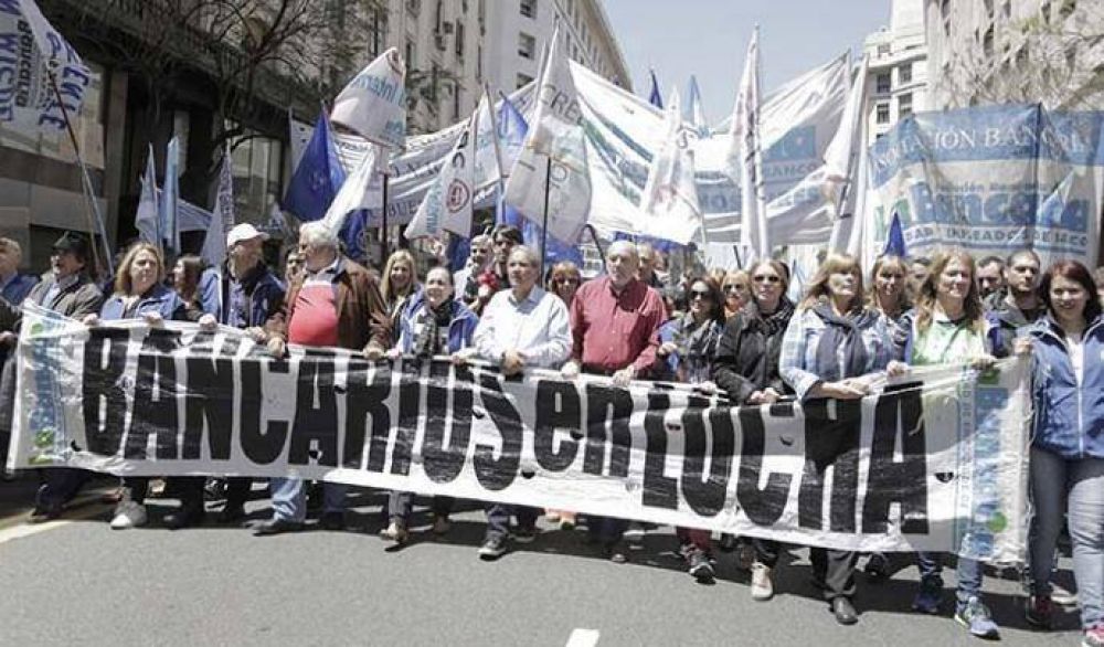 Sin respuestas, bancarios ir�an a paro nacional por 48 horas