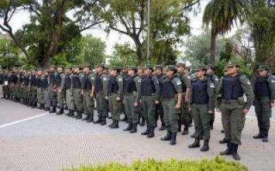 Almirante Brown: Intendente recibi� a gendarmes