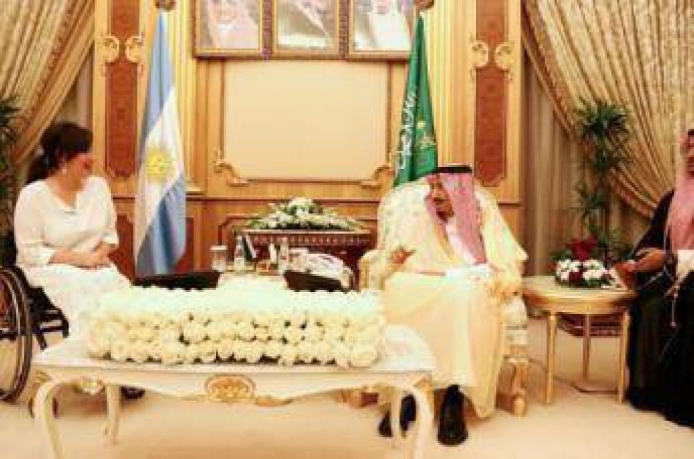 El rey de Arabia Saudita prometi inversiones energticas en Argentina