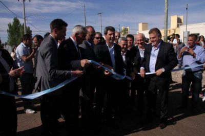 Entregaron 130 casas en Sarmiento y ahora van por m�s