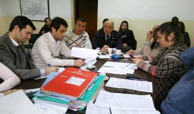 El Arroyismo no logra los votos para nombrar a Leitao en el Emsur