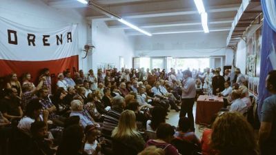 En un comit� colmado, los radicales festejaron el 30 de Octubre
