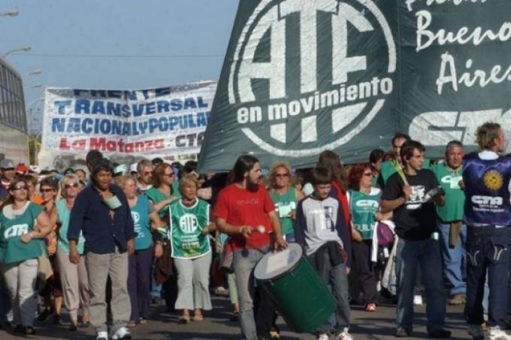 Estatales bonaerense contin�an con paros y movilizaciones esta semana