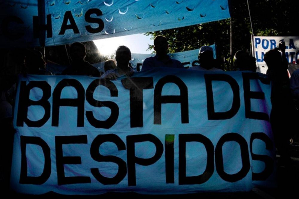 Para frenar despidos, piden declarar la emergencia ocupacional