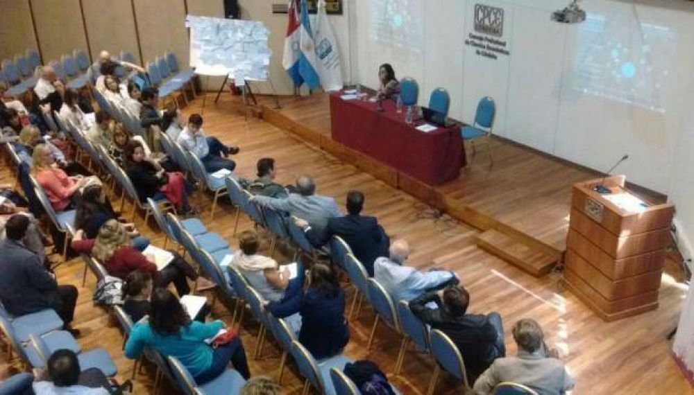 C�rdoba debate pol�ticas para la ciudad