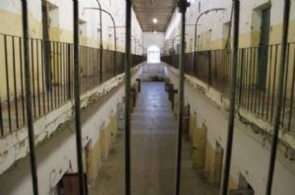 C�rdoba: Piden inhibidores de se�al en penitenciar�as para evitar secuestros virtuales